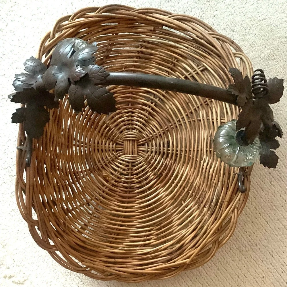 Large 30” Gathering Basket w Glass Pumpkins Metal Leaf Vine & Handle Log Holder